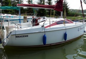 Jacht Laguna 730