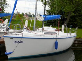Jacht Tango 760 Charter