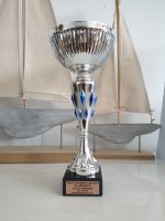  Nasza załoga z pucharem w Regatach MamertCup 2019 
